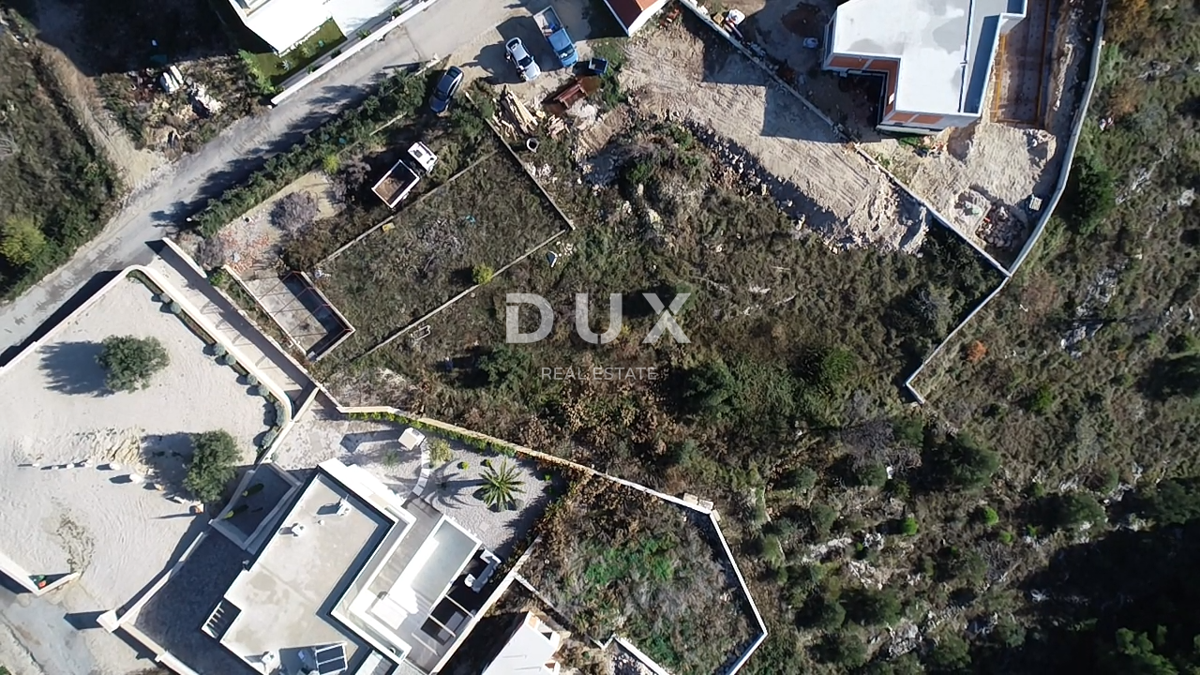 ŠIBENIK, VODICE – Atraktivno zemljišče s pogledom na morje