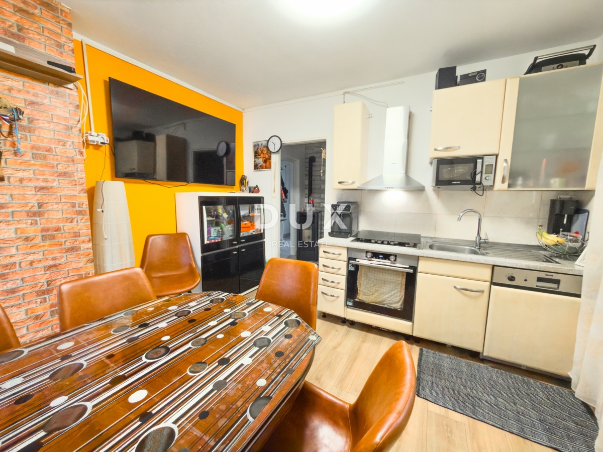 OTOK KRK, MESTO KRK - Apartma na odlični lokaciji, NUJNA PRODAJA!