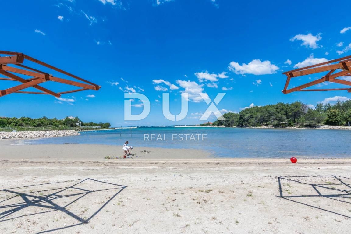 ZADAR, ZATON - Moderna vrstna hiša 1. vrsta do morja A