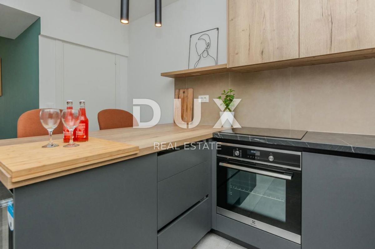 ZADAR, ZATON - Moderna vrstna hiša 1. vrsta do morja A