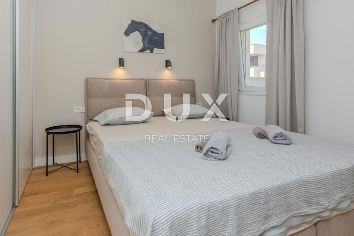 ZADAR, ZATON - Moderna vrstna hiša 1. vrsta do morja A