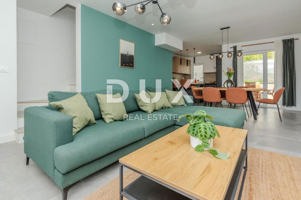 ZADAR, ZATON - Moderna vrstna hiša 1. vrsta do morja A