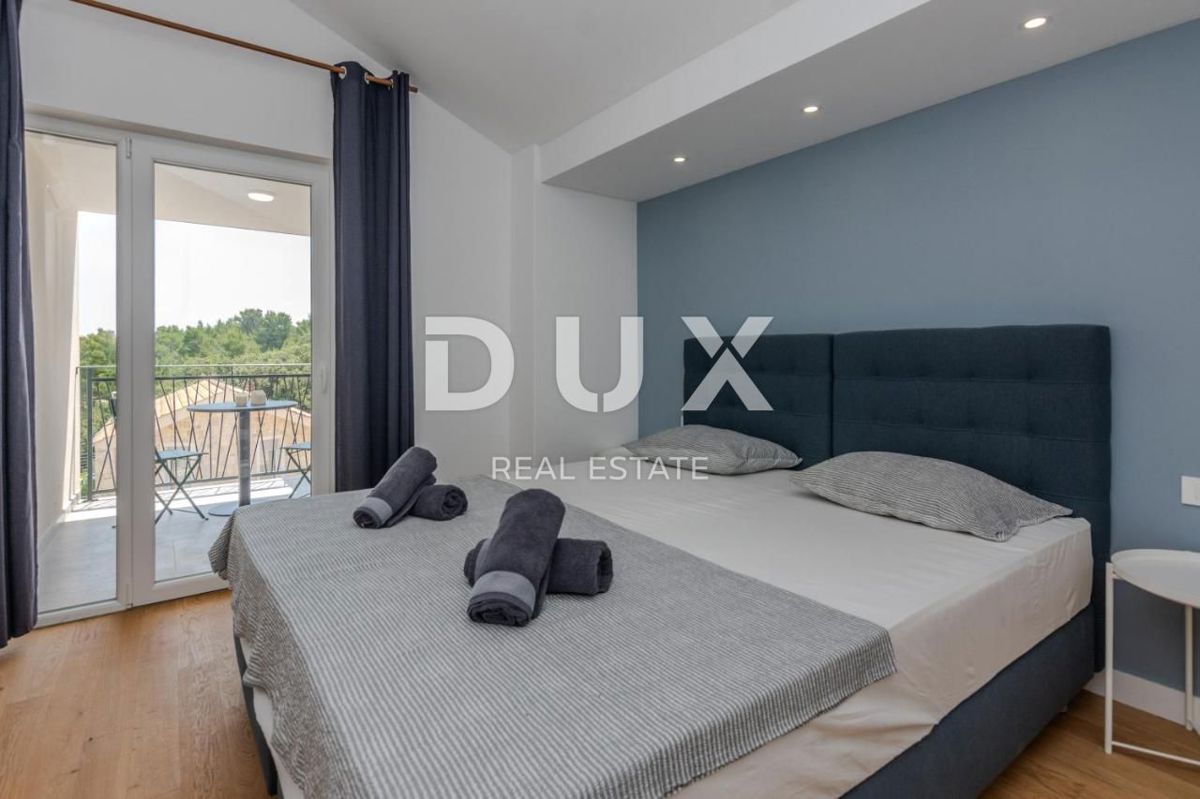 ZADAR, ZATON - Moderna vrstna hiša 1. vrsta do morja A