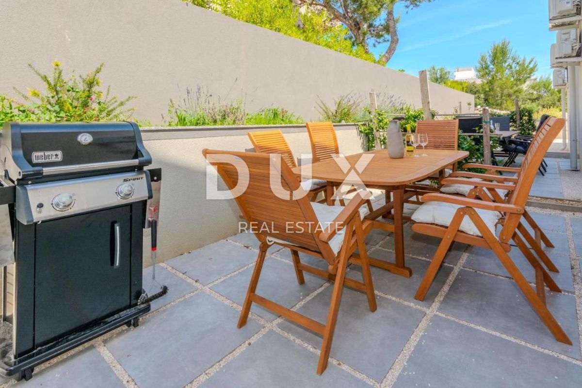 ZADAR, ZATON - Moderna vrstna hiša 1. vrsta do morja A