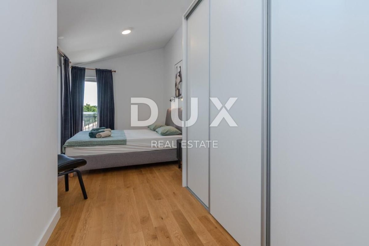 ZADAR, ZATON - Moderna vrstna hiša 1. vrsta do morja A