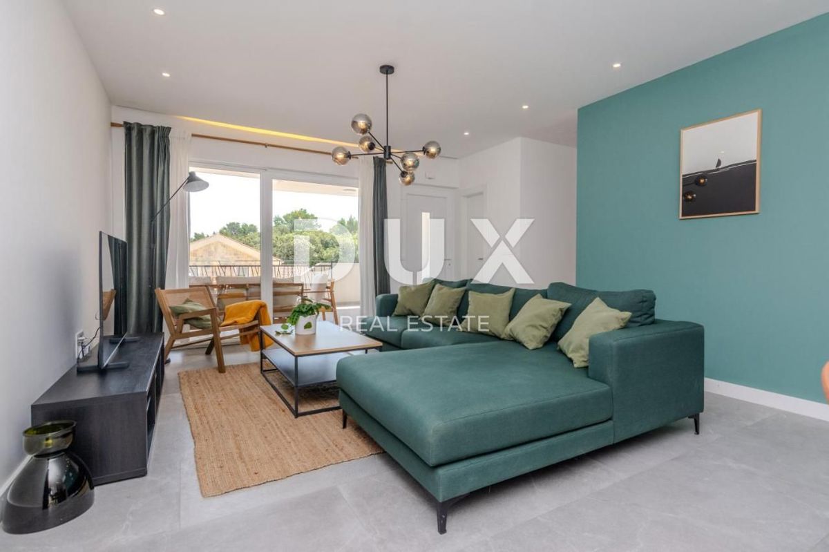 ZADAR, ZATON - Moderna vrstna hiša 1. vrsta do morja A