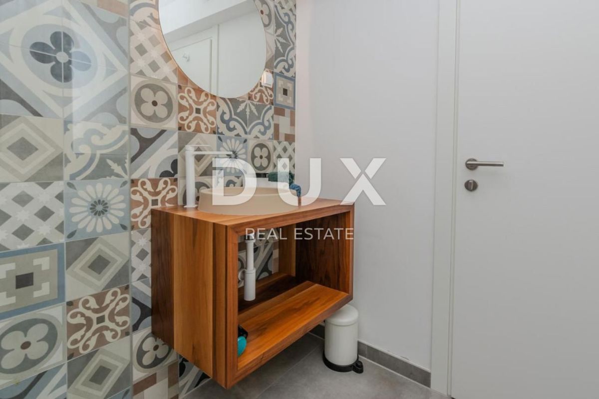 ZADAR, ZATON - Moderna vrstna hiša 1. vrsta do morja A