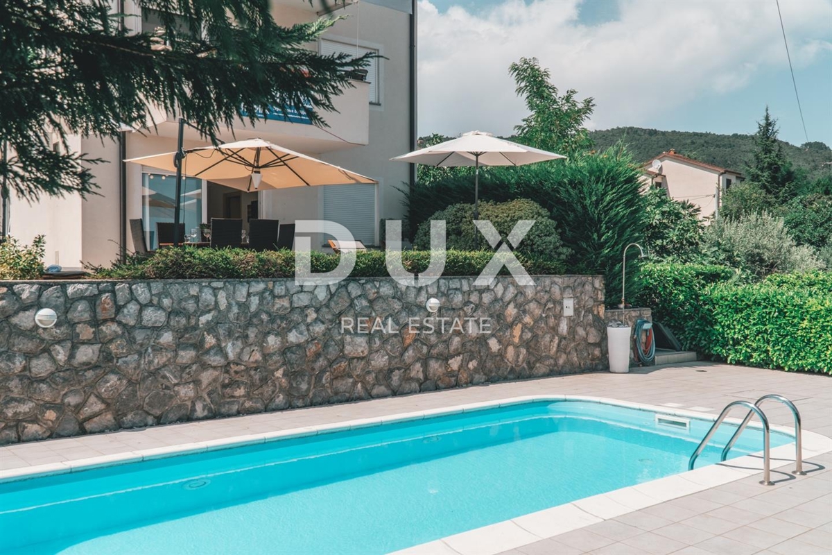 OPATIJA, IČIĆI - stanovanje 65m2 s teraso, pogledom na morje, vrtom in skupnim bazenom