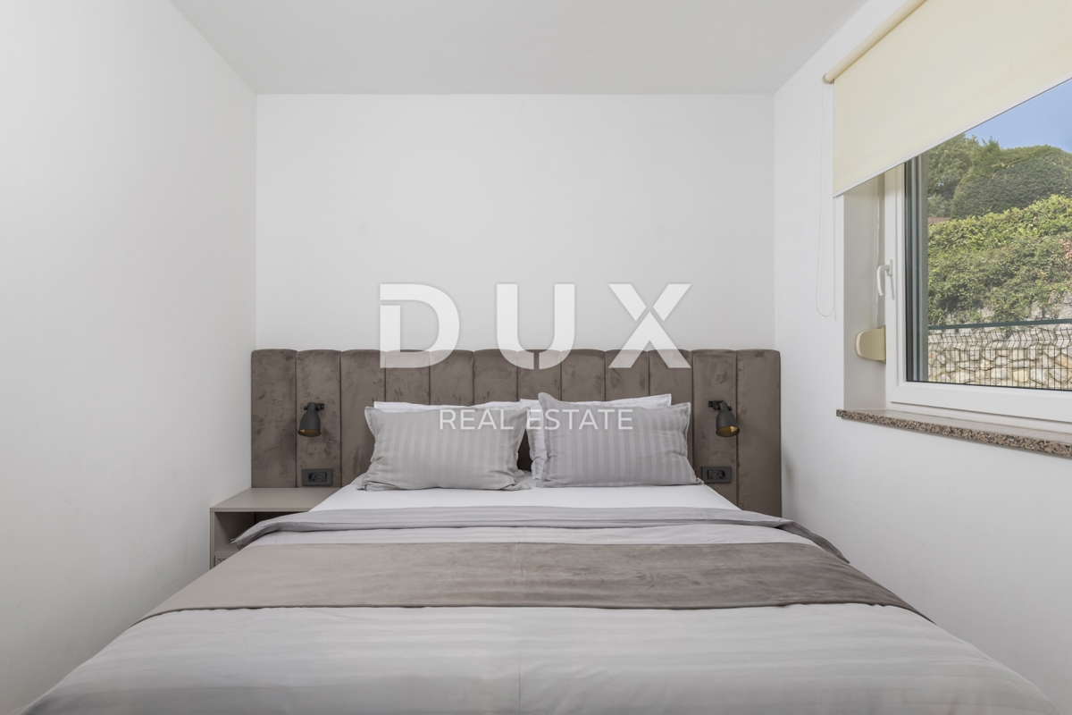 OPATIJA, IČIĆI - stanovanje 65m2 s teraso, pogledom na morje, vrtom in skupnim bazenom