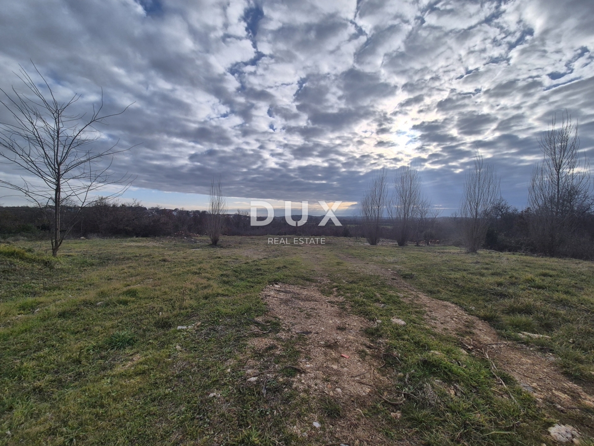 POREČ, ŽBANDAJ - Prodam zemljišče - investicijska priložnost