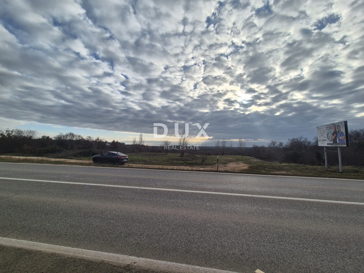 POREČ, ŽBANDAJ - Prodam zemljišče - investicijska priložnost