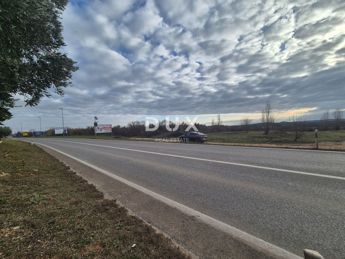 POREČ, ŽBANDAJ - Prodam zemljišče - investicijska priložnost