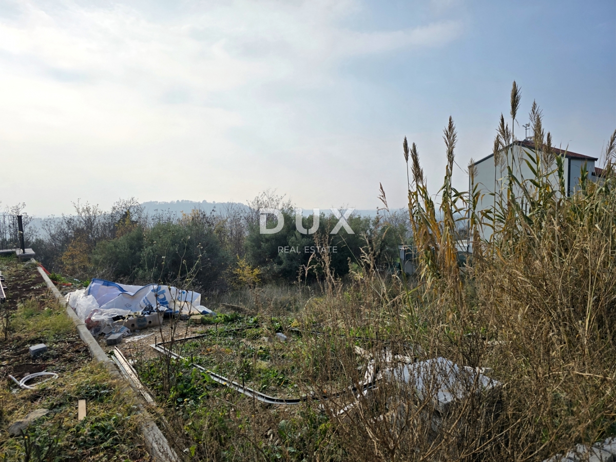 Zemljišče Buje, 719m2