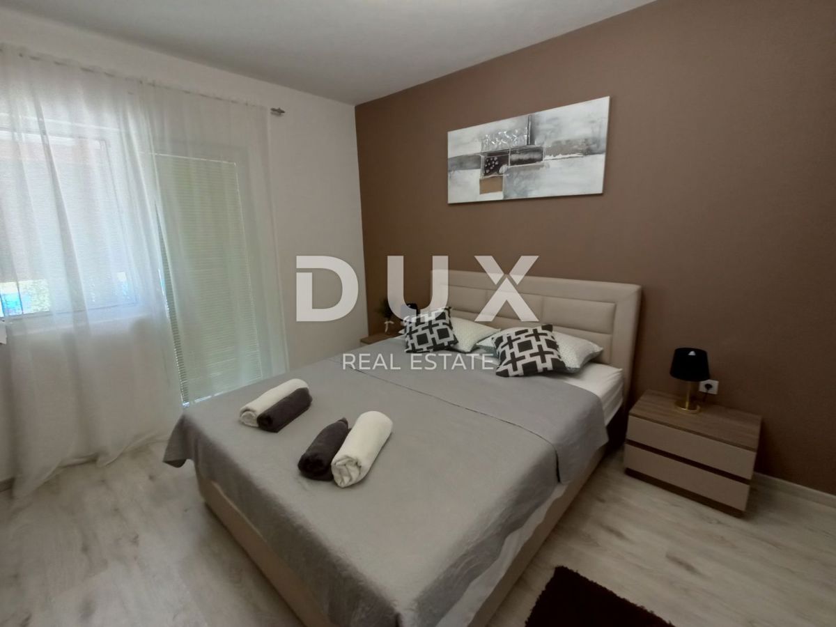 ZADAR, DEBELJAK - Čudovita vila z bazenom