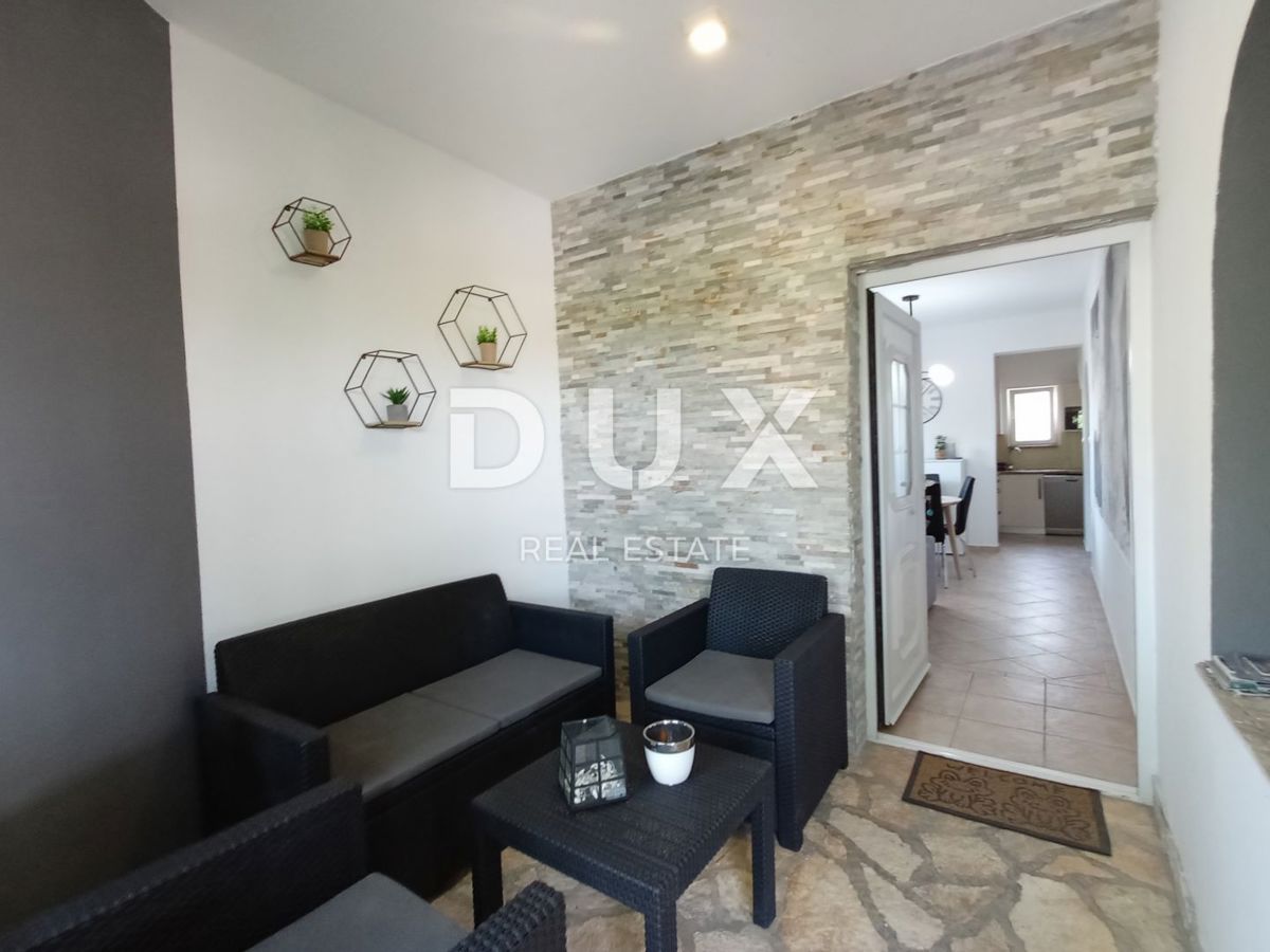 ZADAR, DEBELJAK - Čudovita vila z bazenom