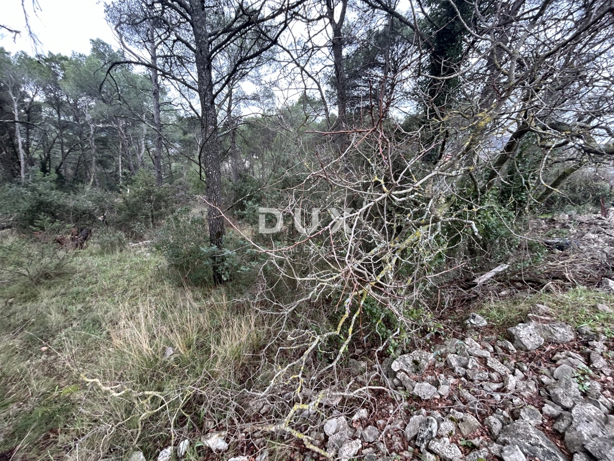 ŠIBENIK, JURASI – Gradbeno zemljišče na robu gradbenega območja