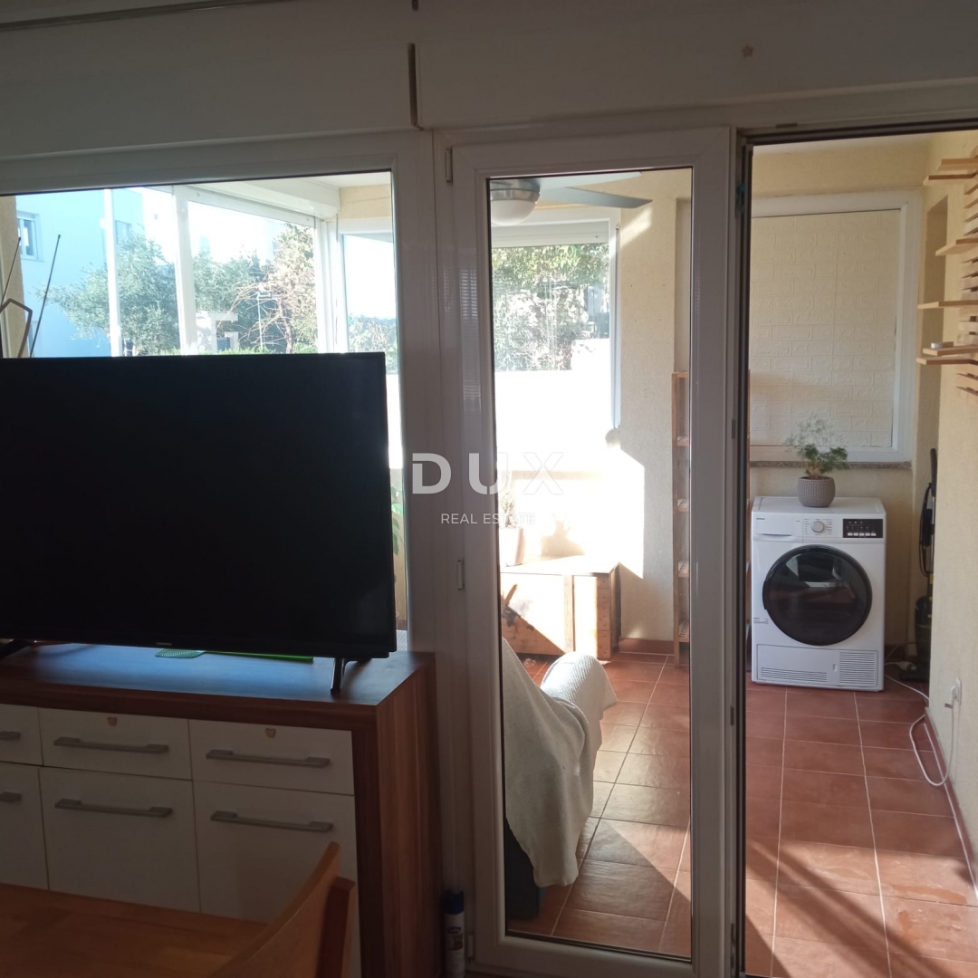 OTOK PAG, NOVALJA - očarljivo manjše stanovanje