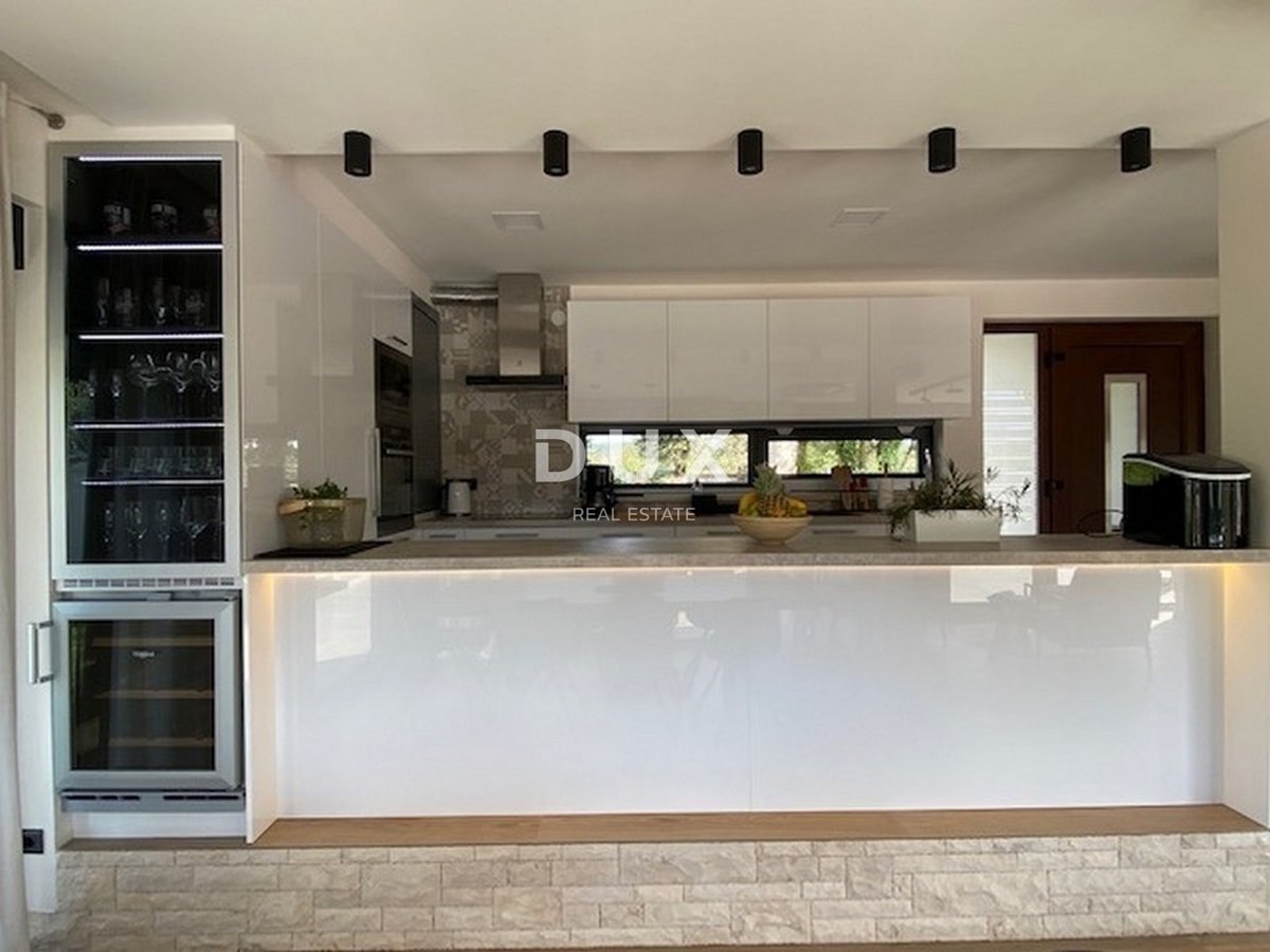 Hiša Žbandaj, Poreč, 201,31m2