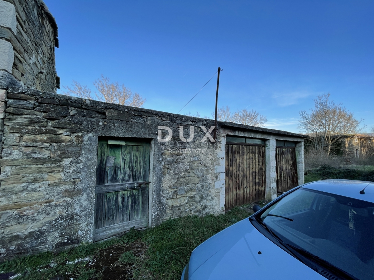 ISTRA, KRŠAN - Istrsko posestvo na robu vasi