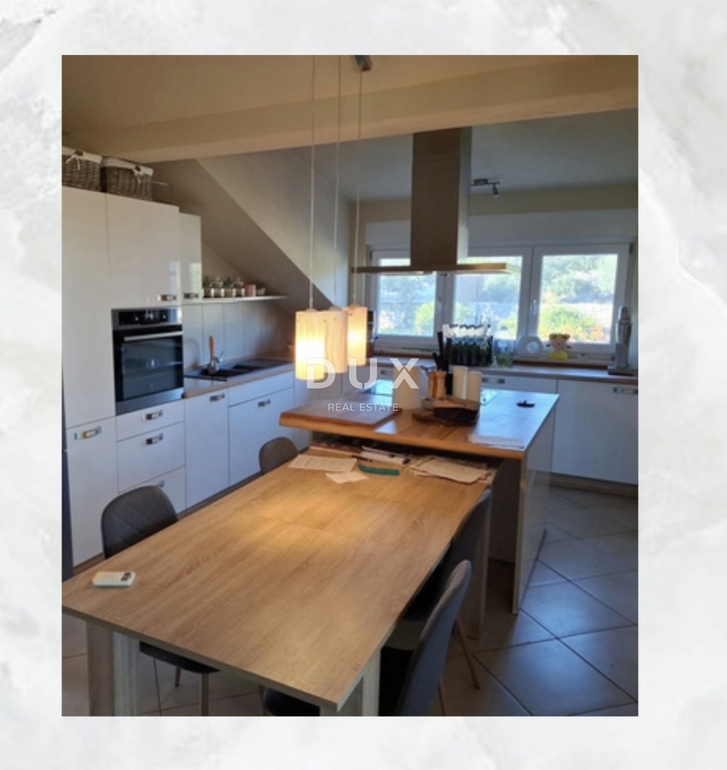 KORČULA, SV. ANTUN - luksuzno stanovanje s panoramskim pogledom na morje, 121,1 m2!