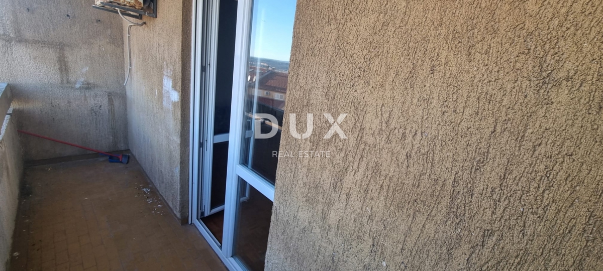 ISTRA, PULA - Stanovanje za adaptacijo na iskani lokaciji!