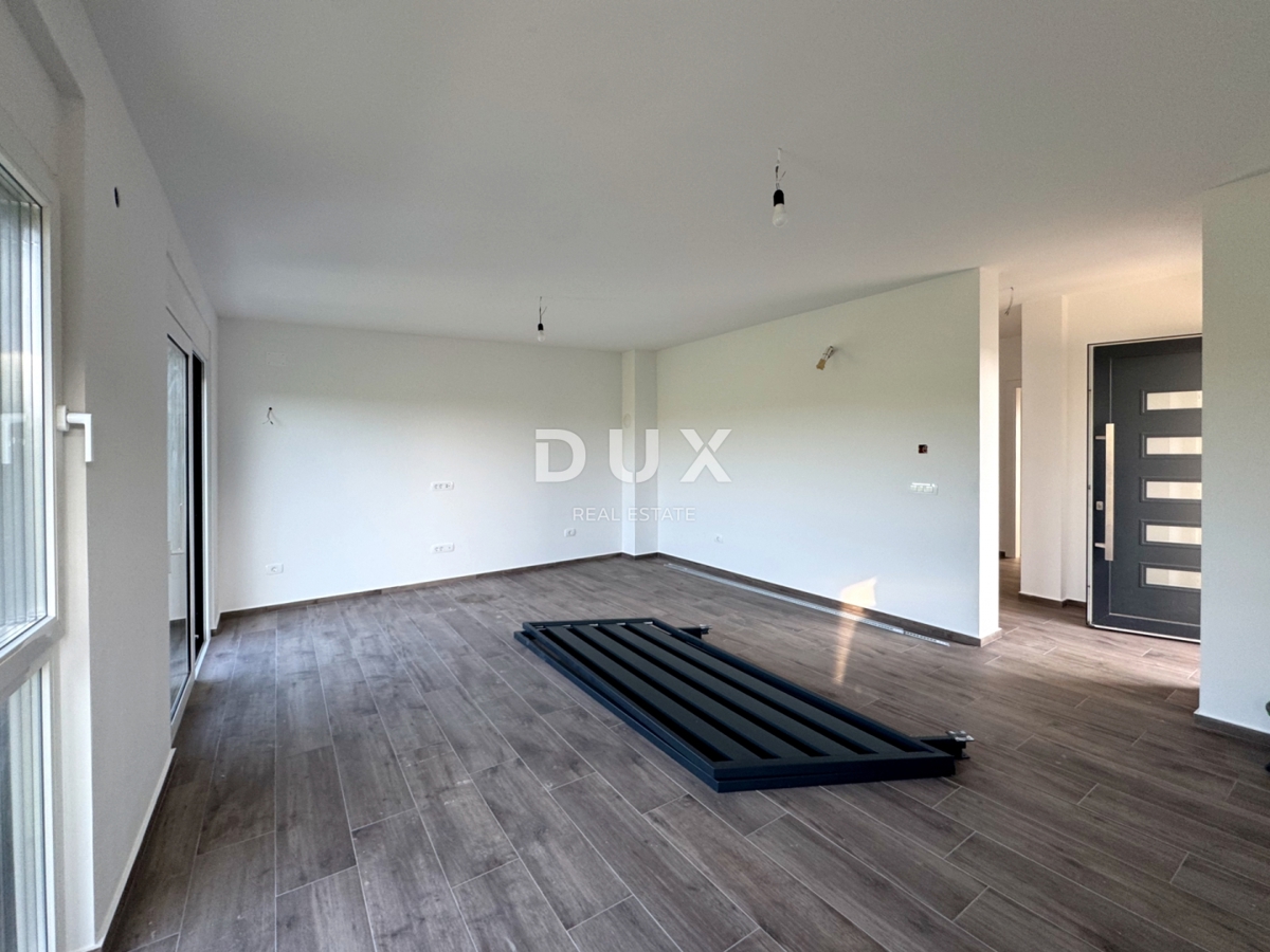 ISTRA, UMAG - Dvostanovanjsko stanovanje v bližini morja