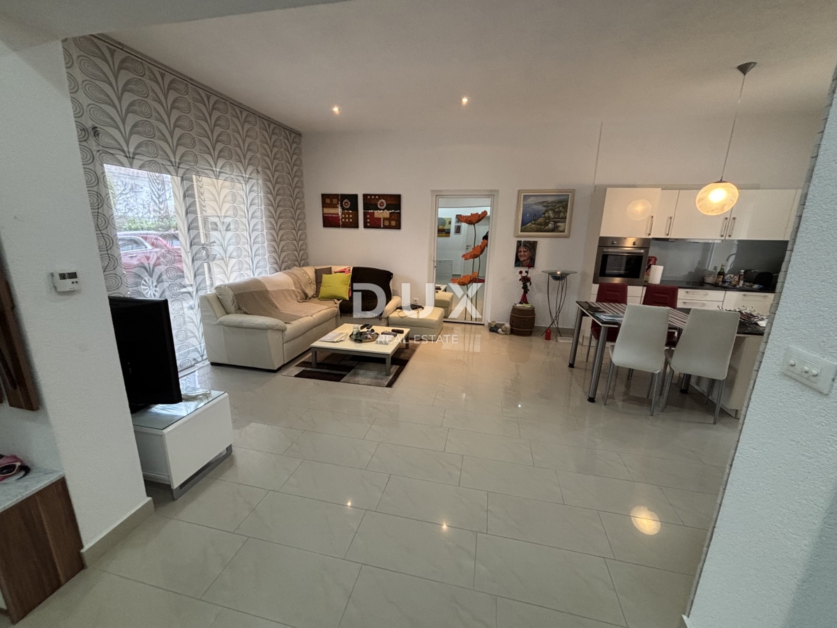 Hiša Jadranovo, Crikvenica, 340m2