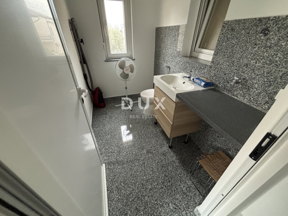 Hiša Jadranovo, Crikvenica, 340m2