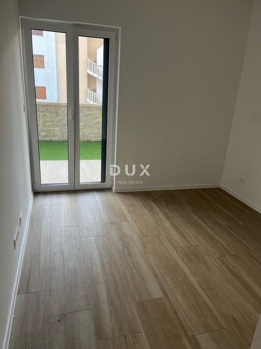 OTOK PAG, POVLJANA - Apartma z vrtom 100 m od morja!