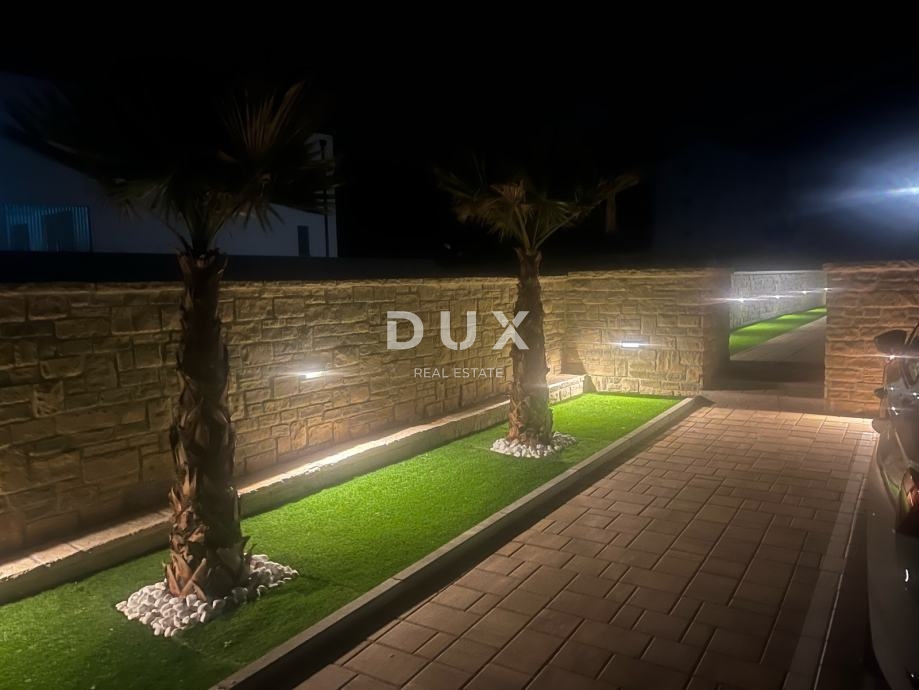 OTOK PAG, POVLJANA - Apartma z vrtom 100 m od morja!