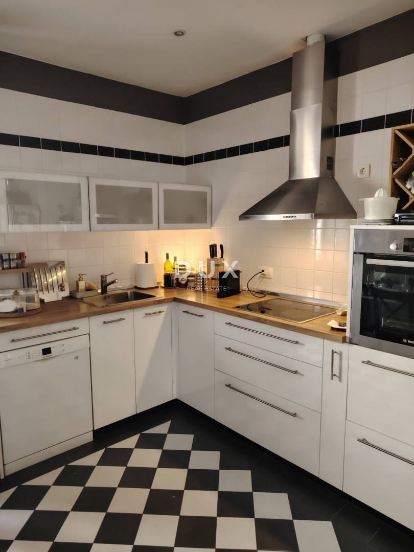 Stanovanje Opatija - Centar, Opatija, 75m2