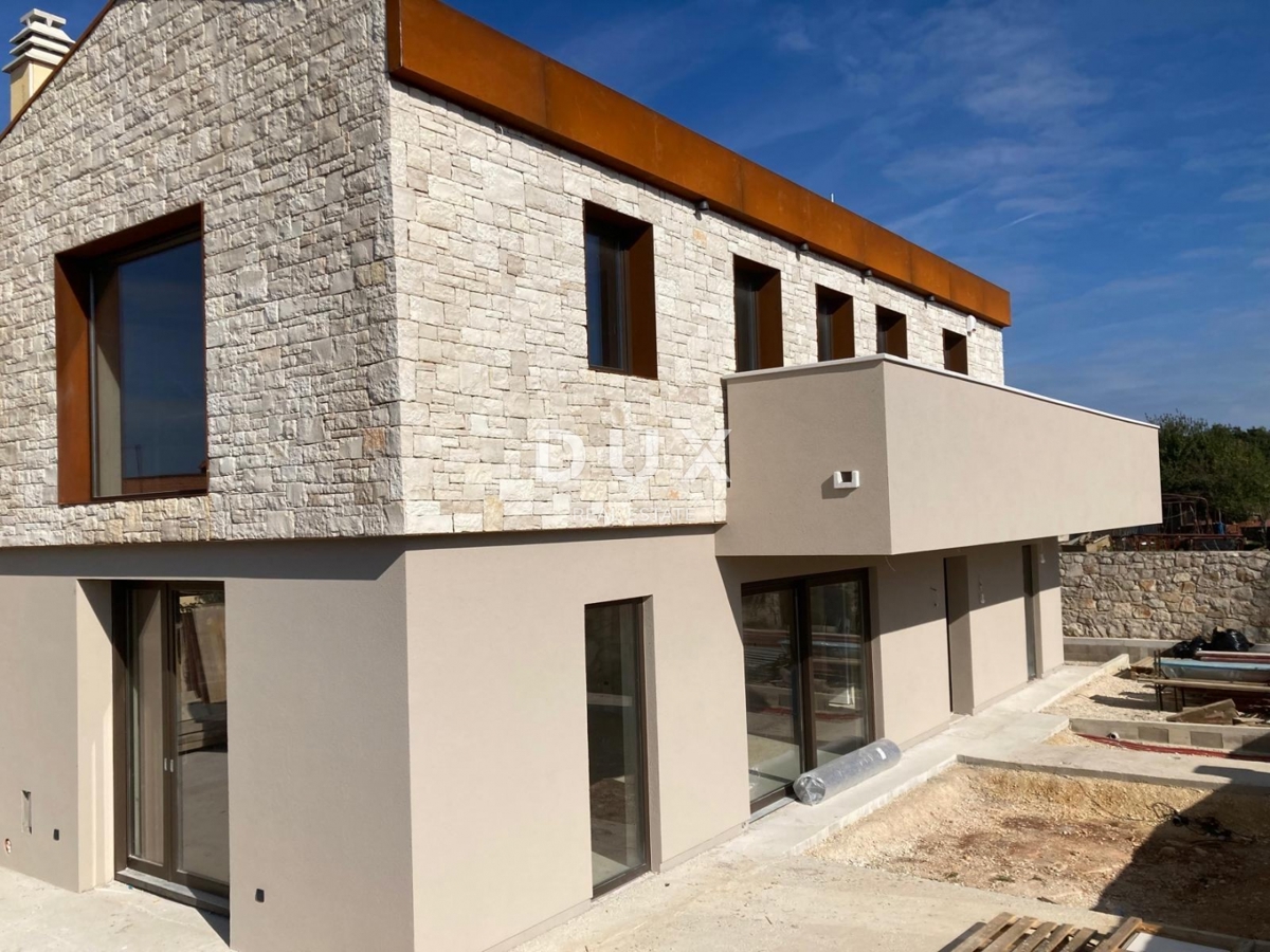 ISTRA, BALE - Moderno opremljena vila z bazenom in savno