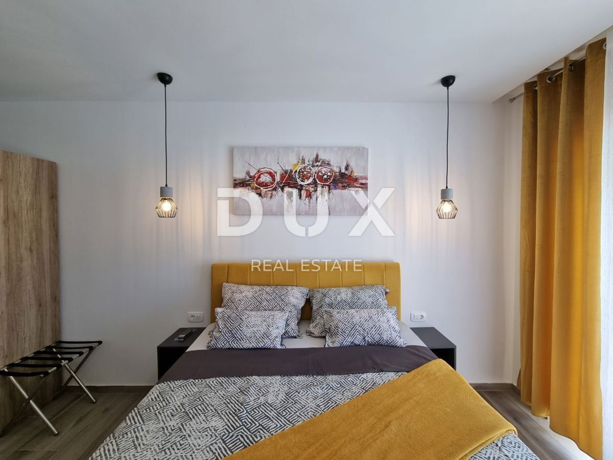 ISTRA, SVETVINČENAT - Moderna enonadstropna hiša z bazenom, obdana z naravo