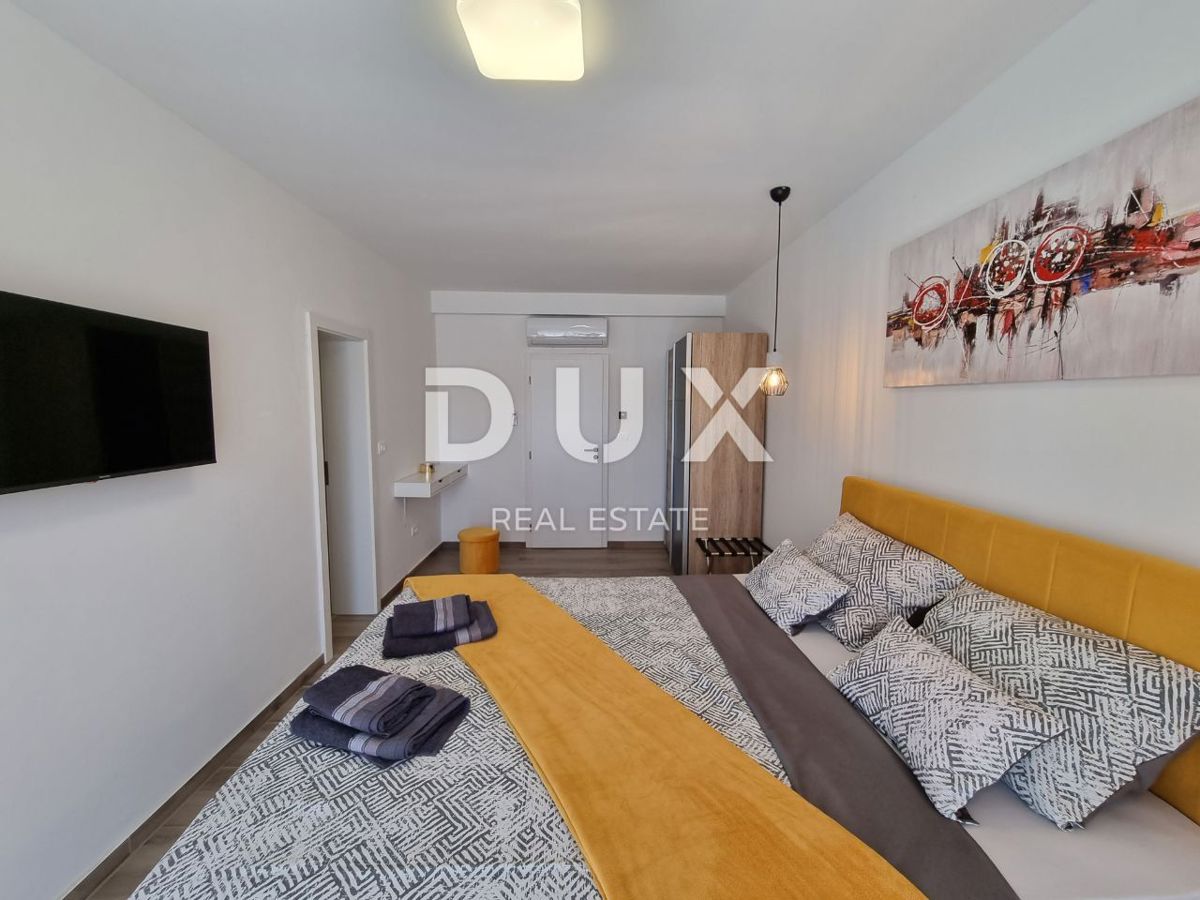 ISTRA, SVETVINČENAT - Moderna enonadstropna hiša z bazenom, obdana z naravo