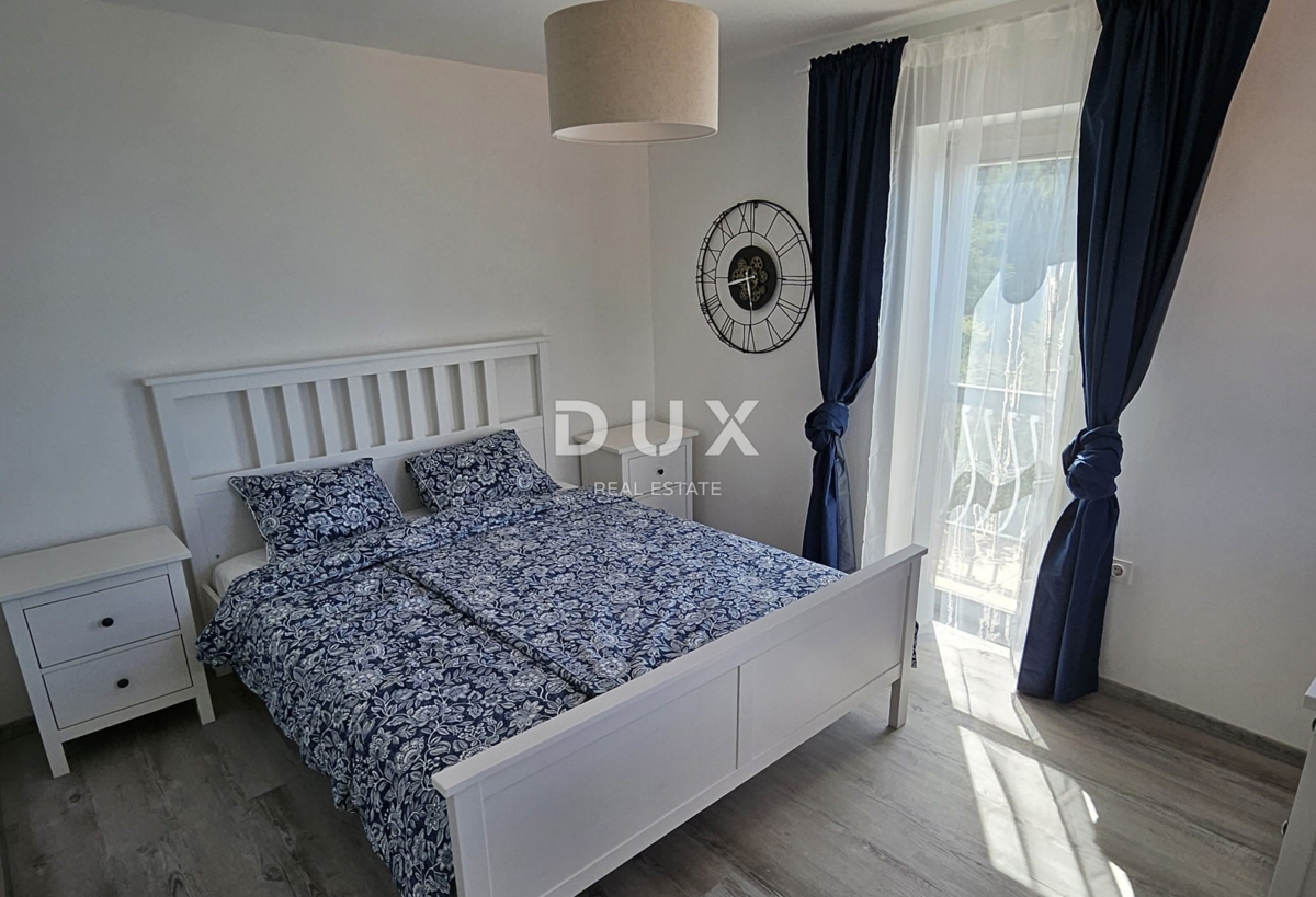 ZADAR, MASLENICA - Posebna hiša v 1. vrsti do morja!