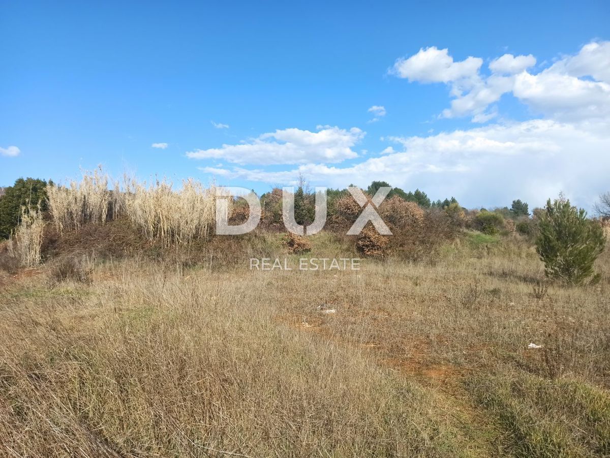 ISTRA, PULA - Gradbeno zemljišče v poslovni coni Šijana 2200 m2