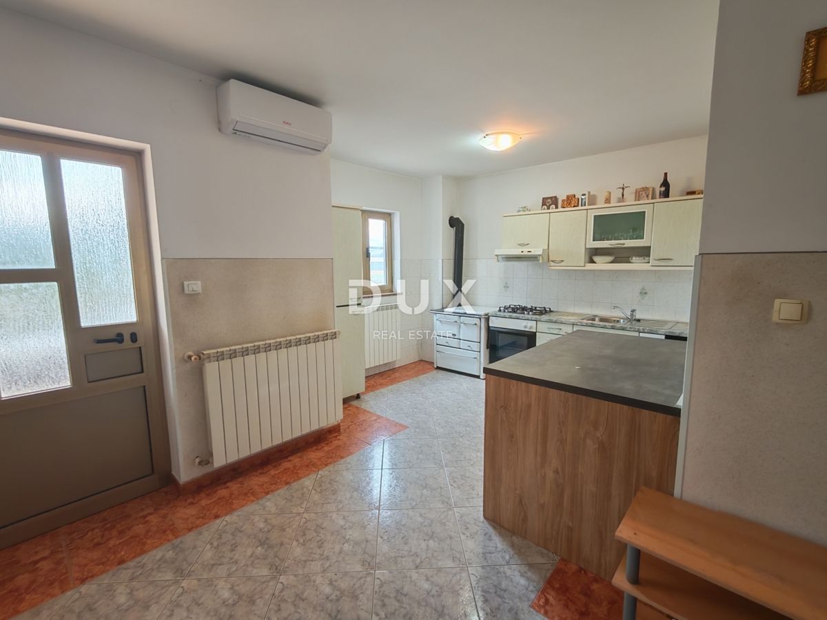 ISTRA, BOLJUN - Hiša z dvema apartmajema v osrčju Istre