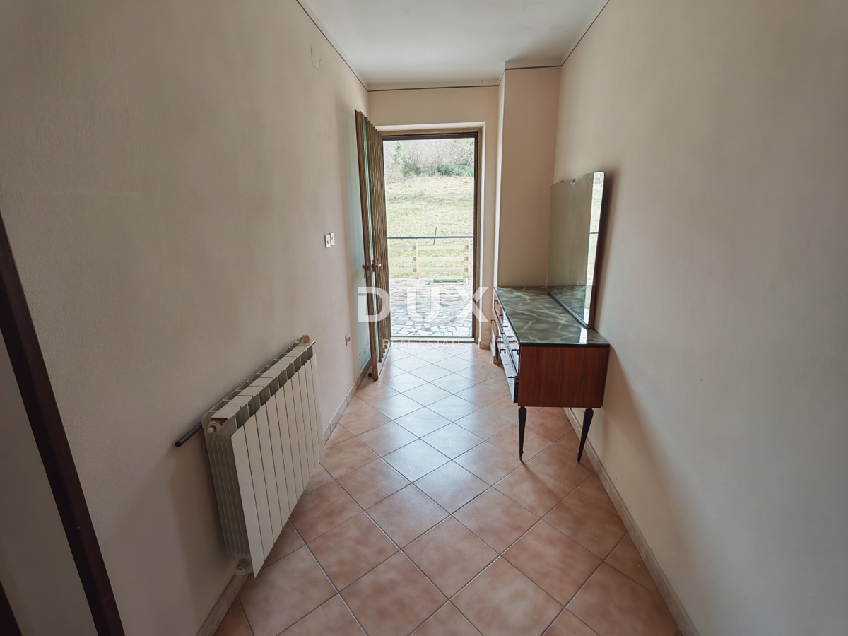 ISTRA, BOLJUN - Hiša z dvema apartmajema v osrčju Istre