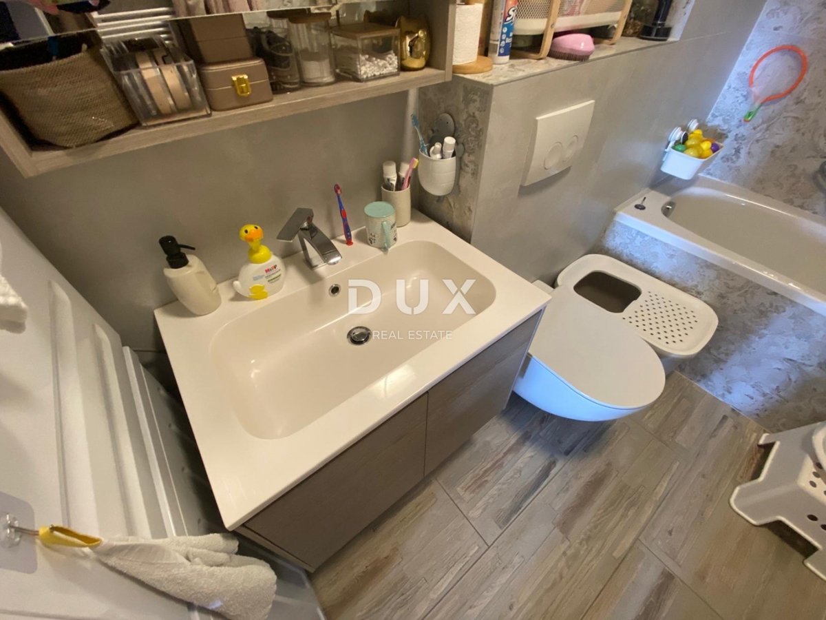 KASTAV, REŠETARI - 2-sobno stanovanje z 2 balkonoma v NOVEJŠI stavbi s pogledom na morje! PRILOŽNOST!