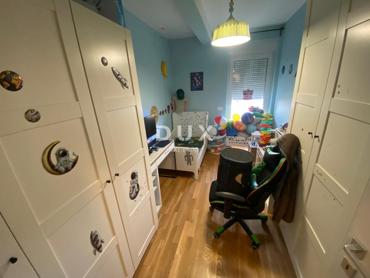 KASTAV, REŠETARI - 2-sobno stanovanje z 2 balkonoma v NOVEJŠI stavbi s pogledom na morje! PRILOŽNOST!