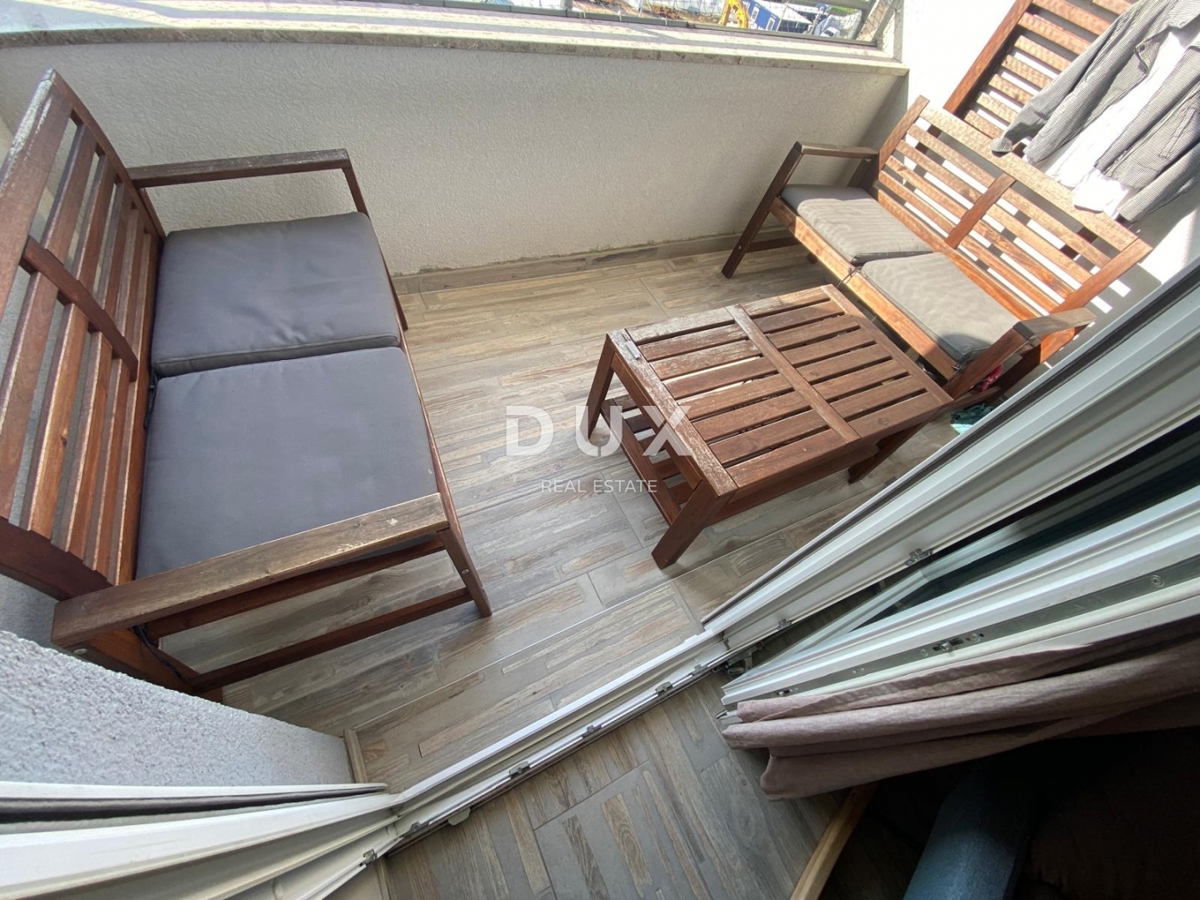 KASTAV, REŠETARI - 2-sobno stanovanje z 2 balkonoma v NOVEJŠI stavbi s pogledom na morje! PRILOŽNOST!