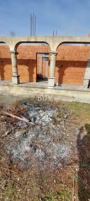 OTOK KRK, DOBRINJ - Prodaja samostojne hiše v gradnji, znižana cena