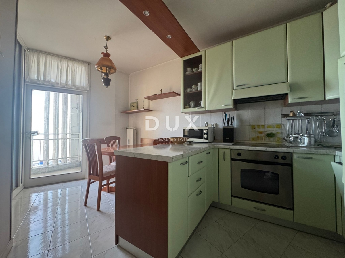 RIJEKA, PODMURVICE - dvosobno stanovanje z balkonom in pogledom na morje