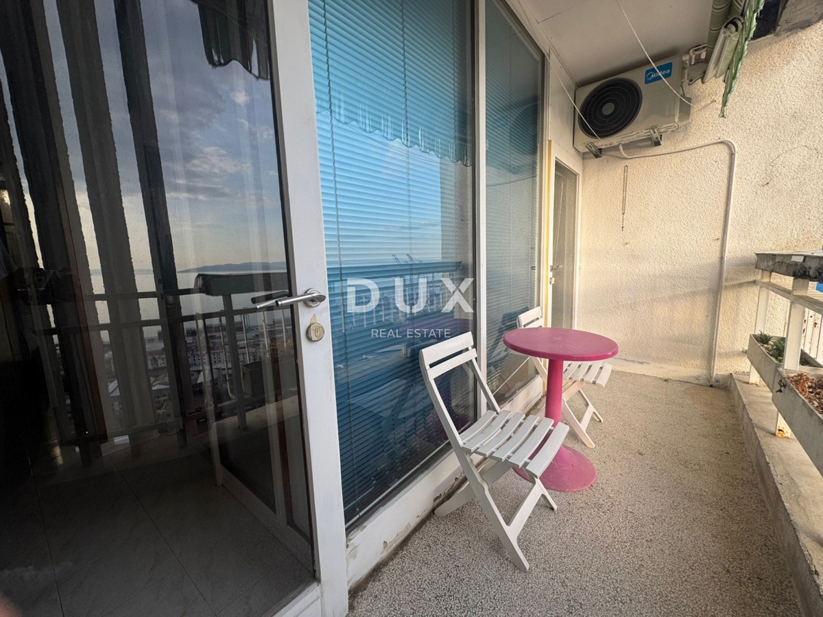 RIJEKA, PODMURVICE - dvosobno stanovanje z balkonom in pogledom na morje