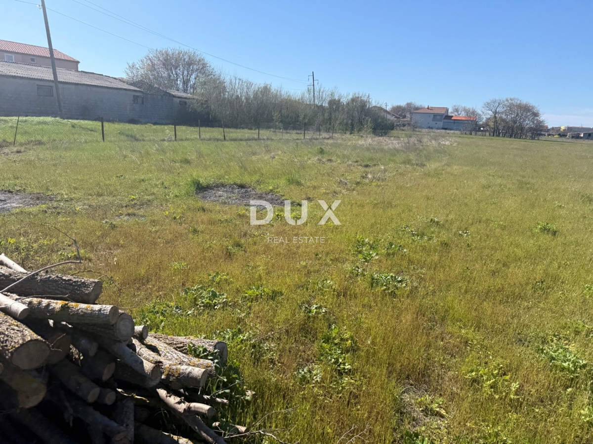 Zemljišče Zemunik Donji, 1.032m2