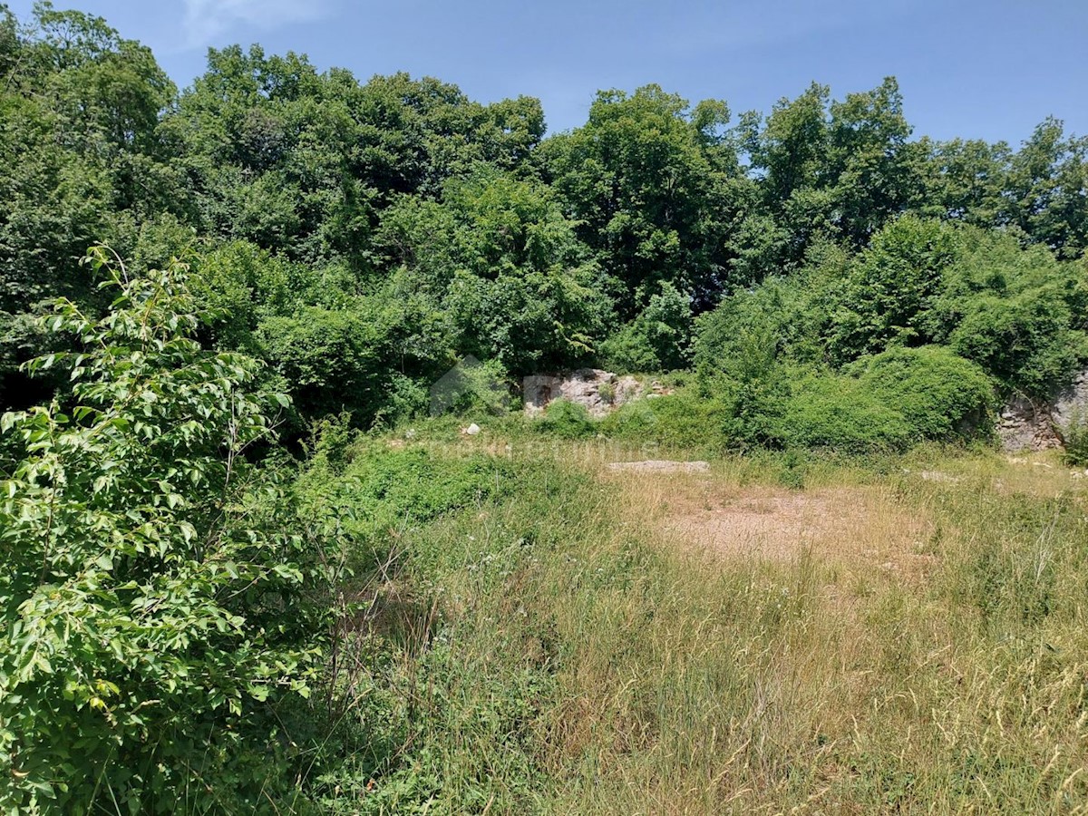 Bregi, Matulji, 3.100m2