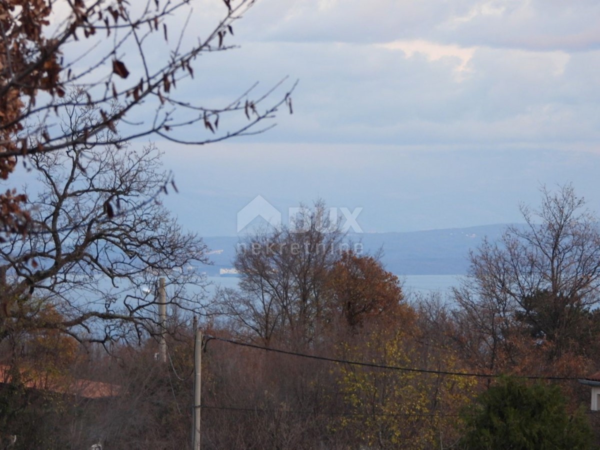 OPATIJA, VEPRINAC, TRAVIČIĆI - zemljišče 2783m2 z gradbenim dovoljenjem in pogledom na morje za družinsko hišo / apartmaji / hiša oddamo - počitnice z bazenom