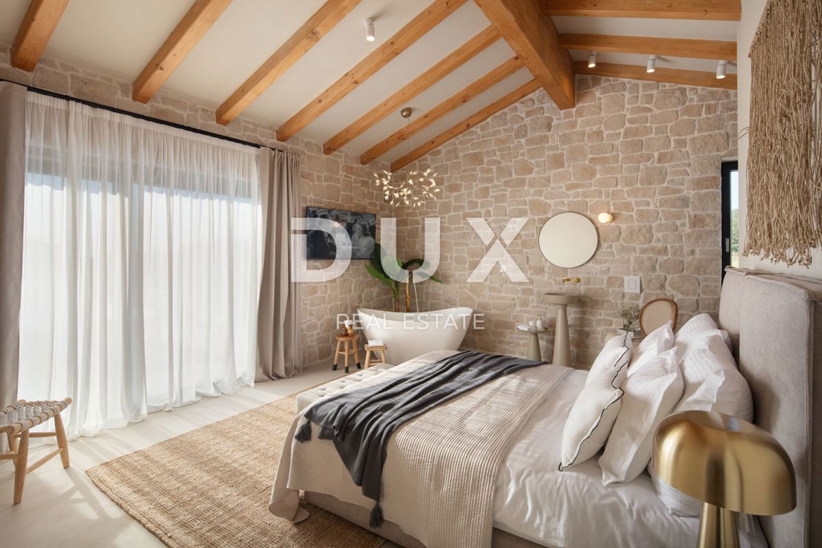 ISTRA, TINJAN - Dizajnerska vila z wellnessom in pogledom na morje
