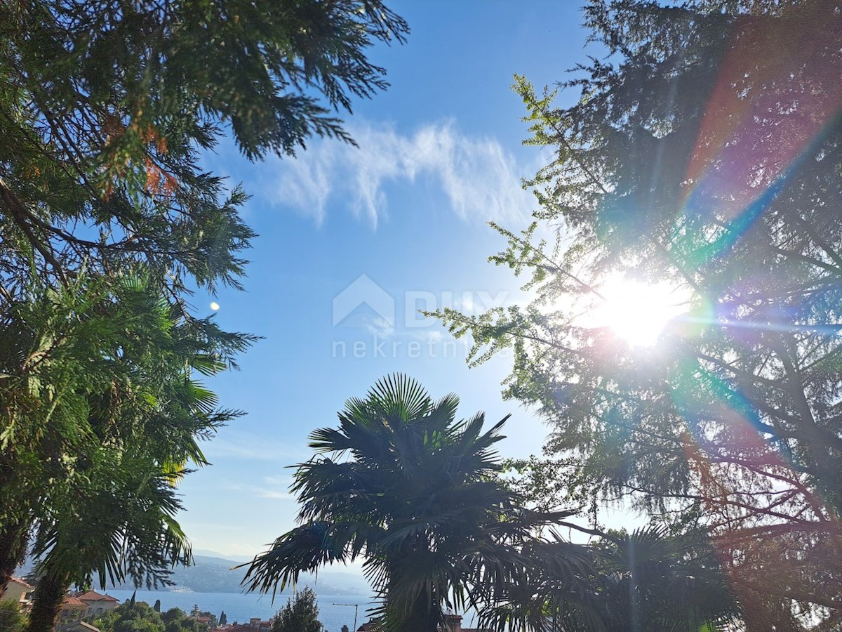 OPATIJA, CENTER - samostojna hiša s čudovitim razgledom in vrtom v centru Opatije