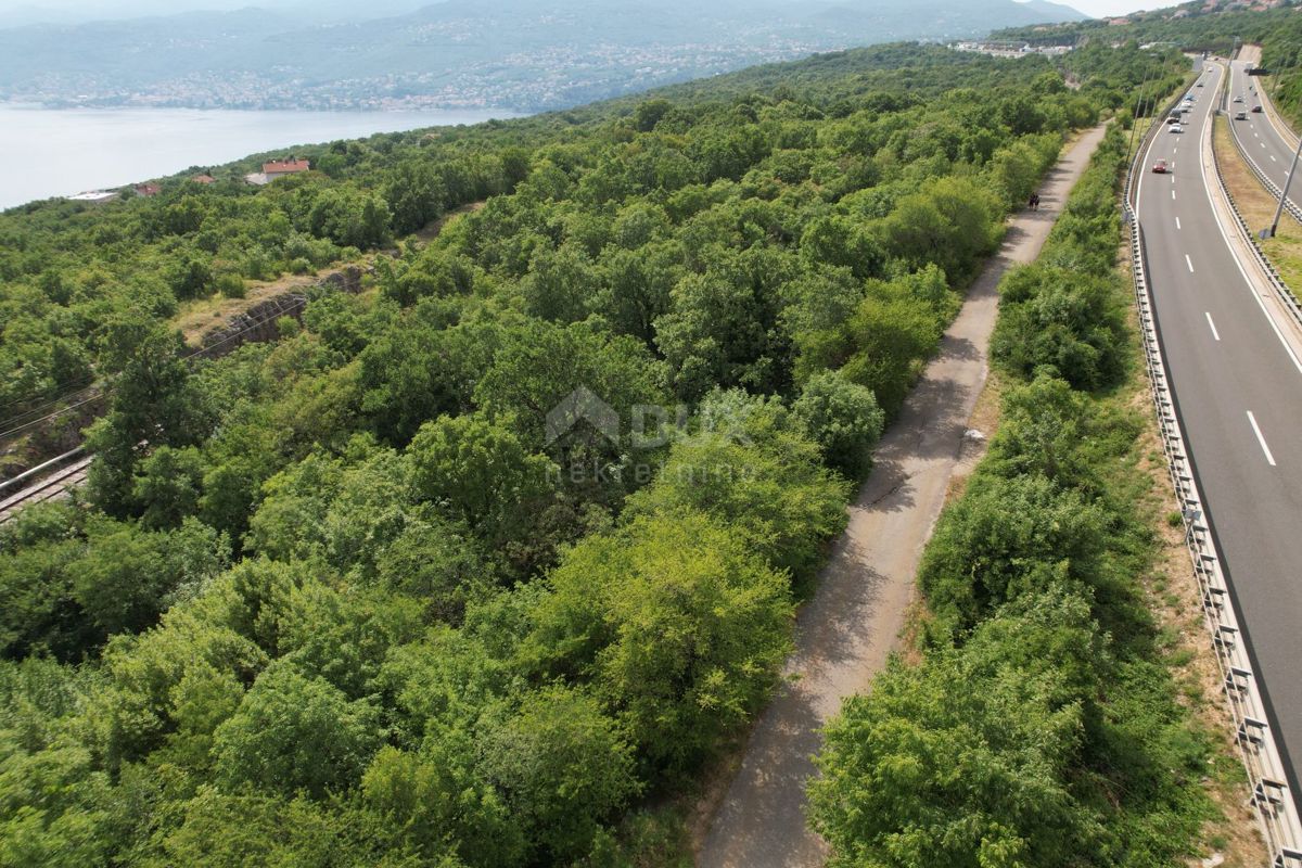 RIJEKA, ZAMET, DIRACJE - zemljišče 3320m2 tik ob avtocesti za oglaševanje (jumbo plakati)